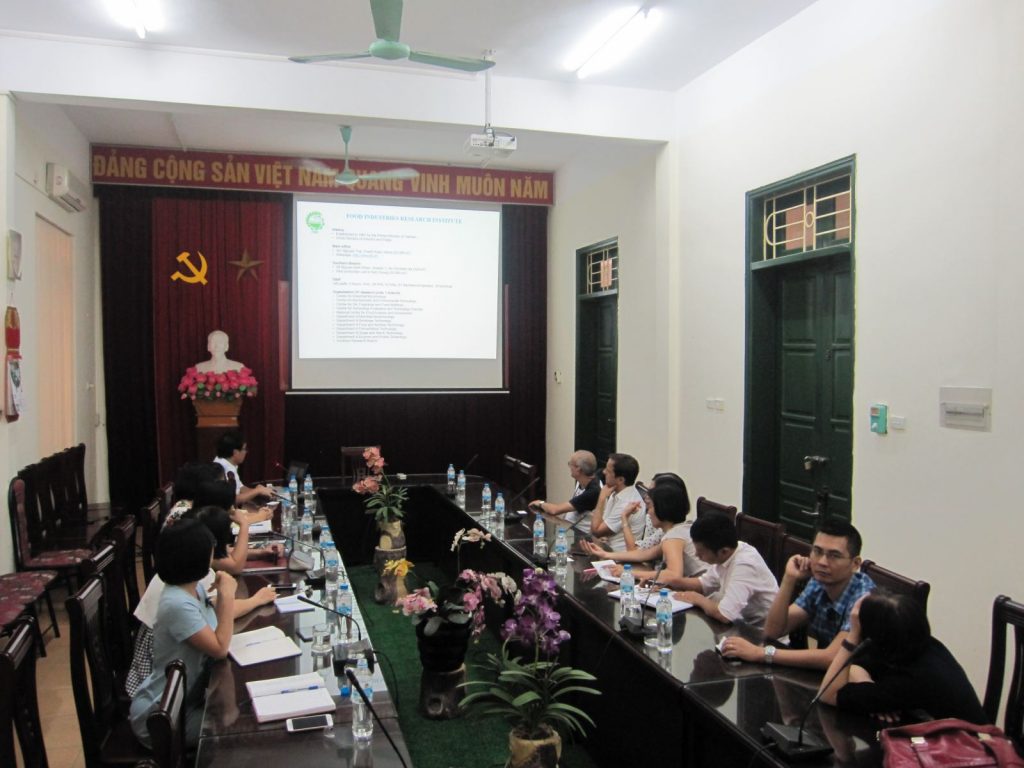 Làm việc với đoàn Đại học Công nghệ Dresden